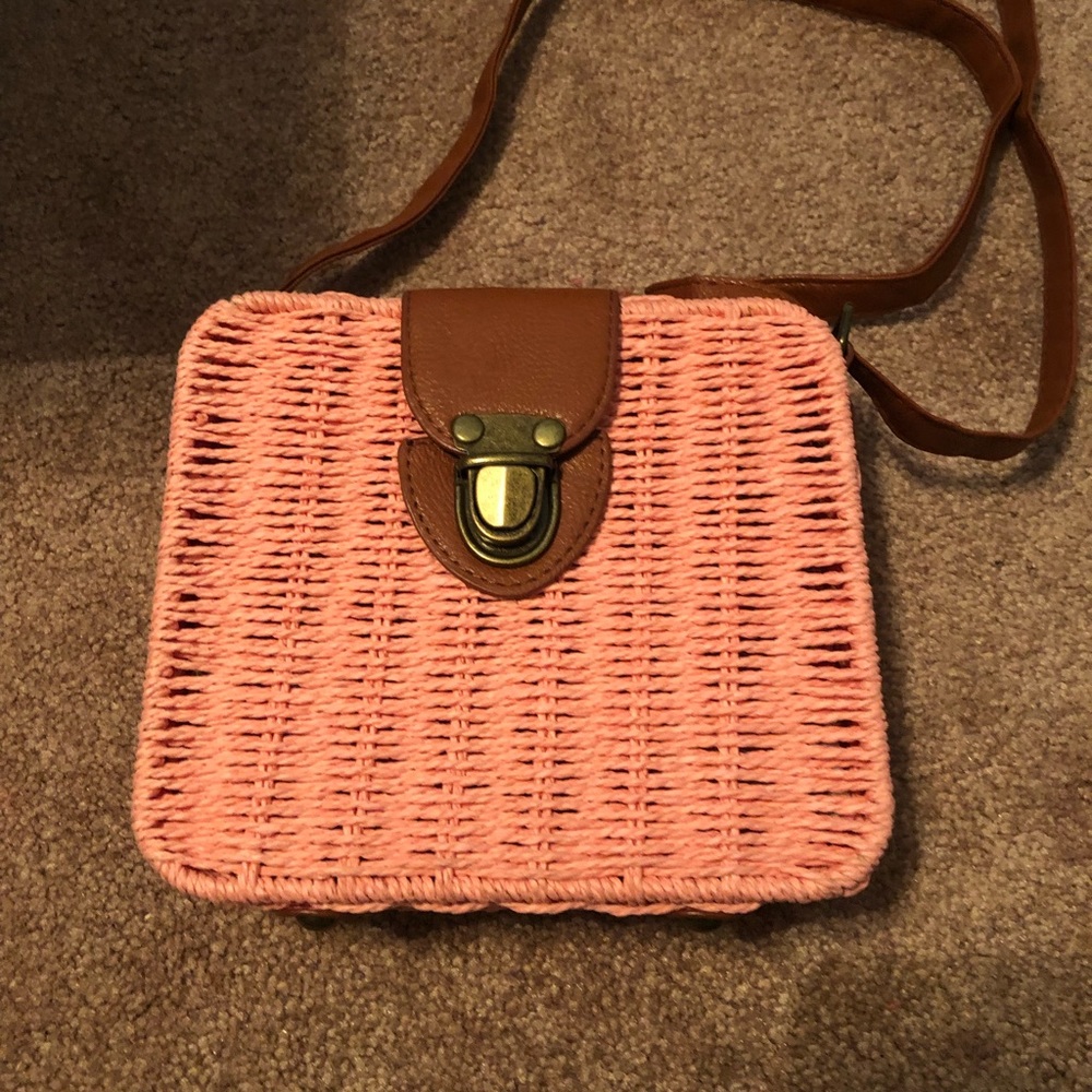 Pink wicker crossbody